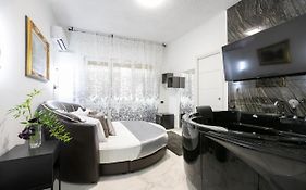 Gregorio VII Luxury Suites San Damaso